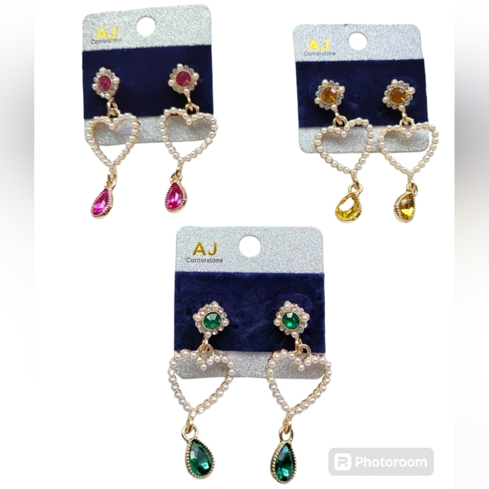NWT heart design dangle earrings Pink Green Yellow stud back